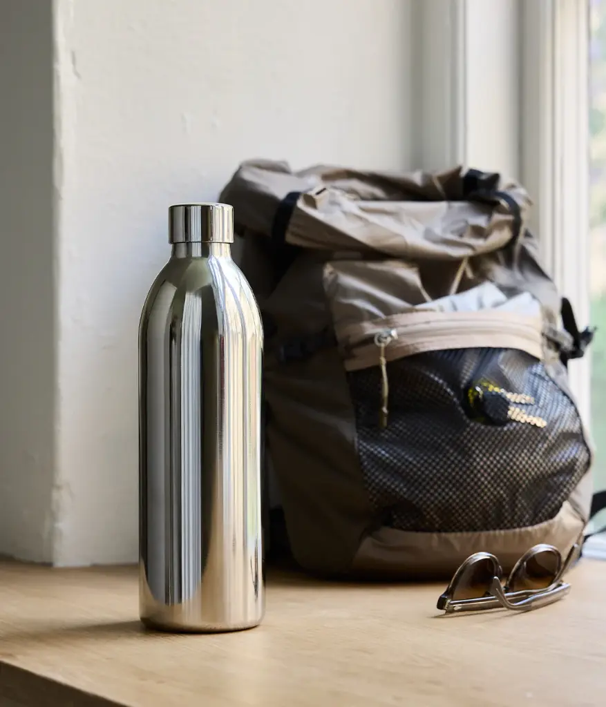 Aarke_ecom_steel_bottles_0003_aarke-bottles-backpack-c3-large-116_1080x1260.webp